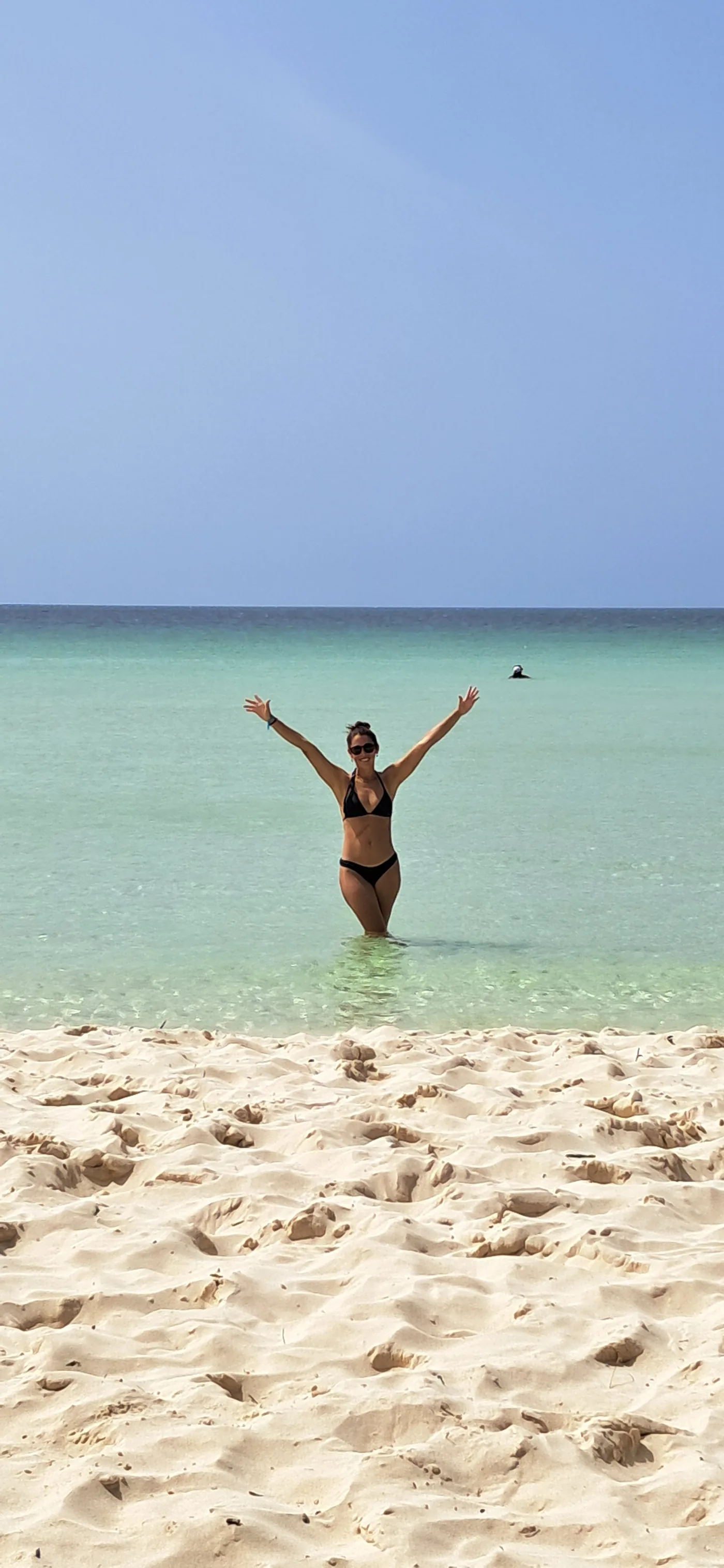 Agustina Rincón disfrutando el mar durante un viaje